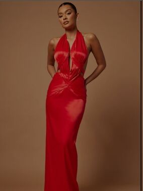 Nova Luxe Isabella Satin Pleated Gown Red Halter Backless Sz L NWT Back Slit